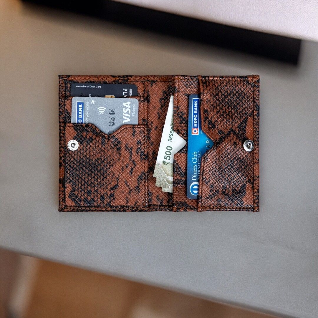 Stellar Bi-Fold Card Wallet